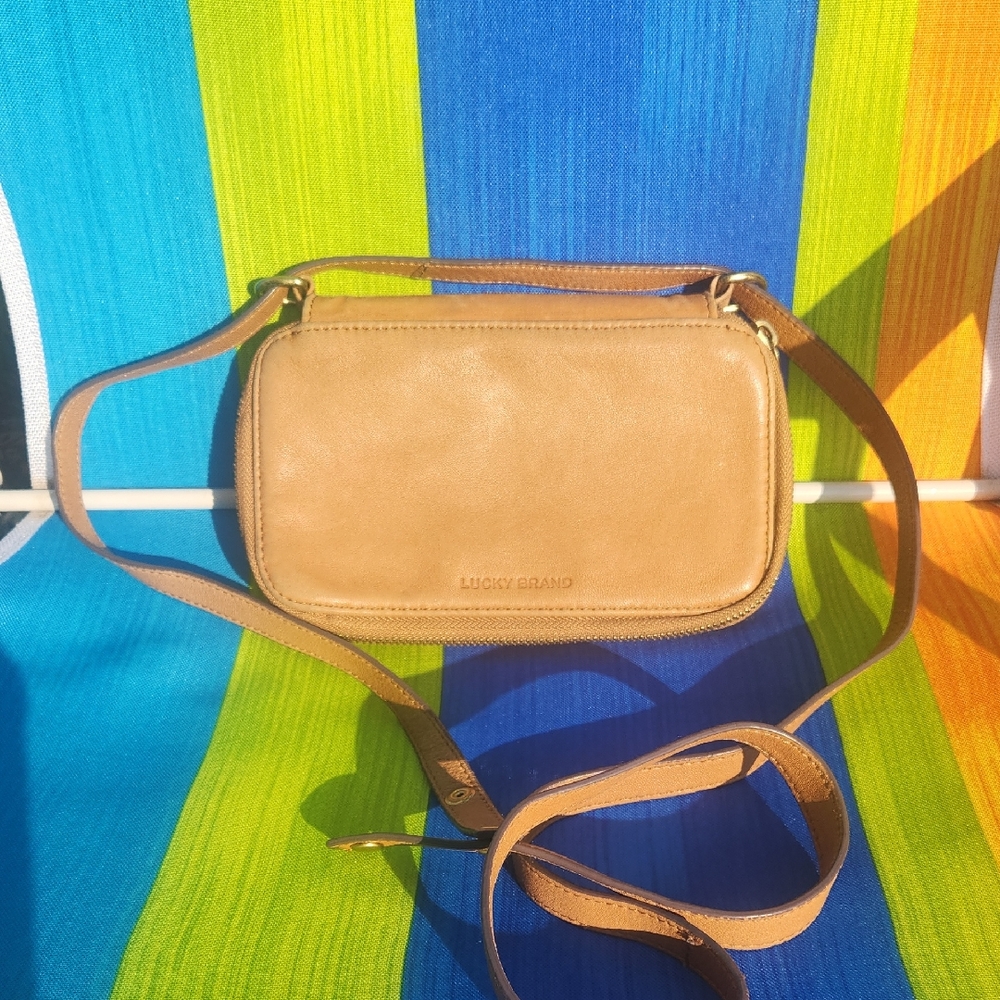 ✨️Lucky Brand Cognac Tan Leather Crossbody Bag
